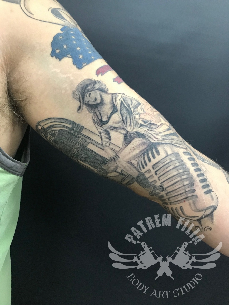 American thema sleeve Tattoeages 2