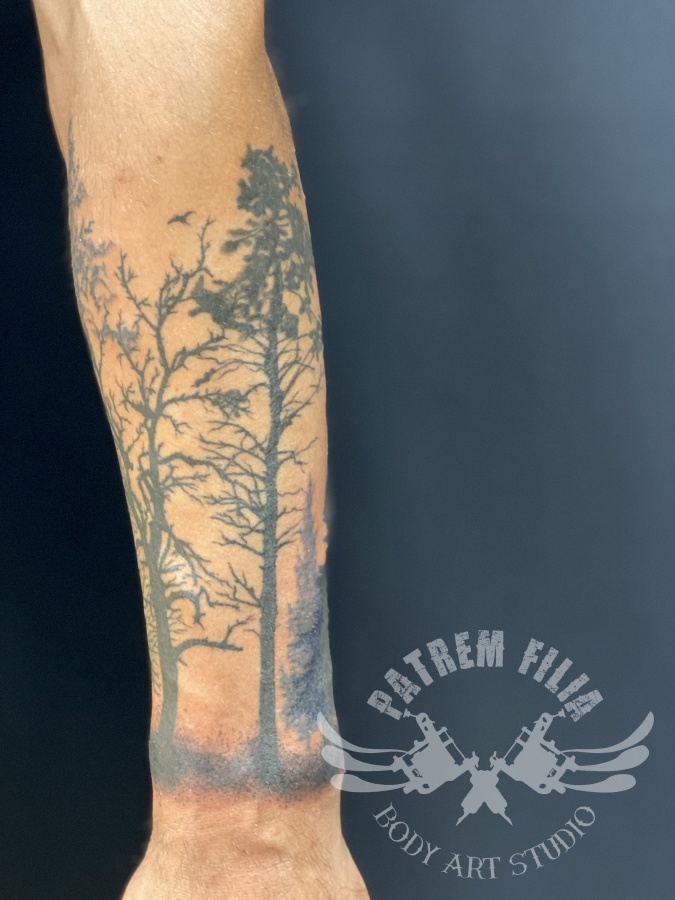 bos op onderarm Tattoeages 1
