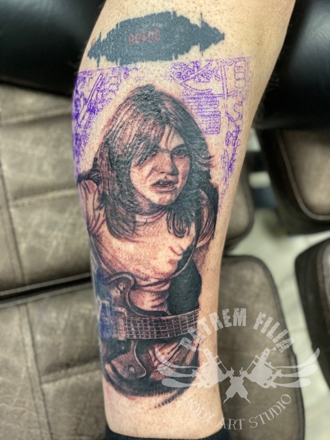 Malcolm Young Tattoeages 1