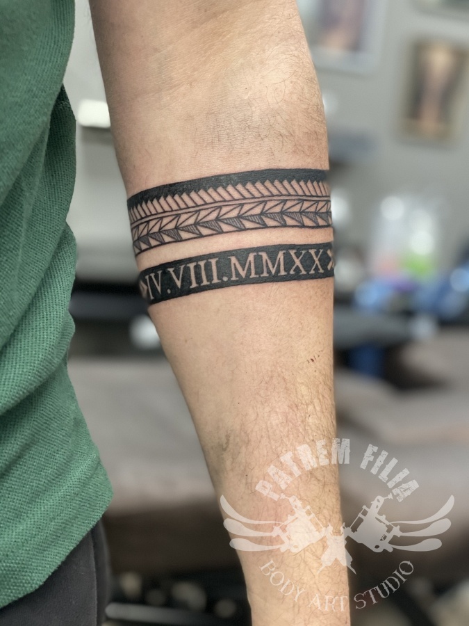 Maori/polynesische band om onderarm Tattoeages 3