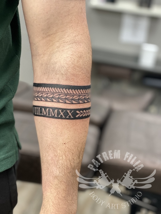 Maori/polynesische band om onderarm Tattoeages 1