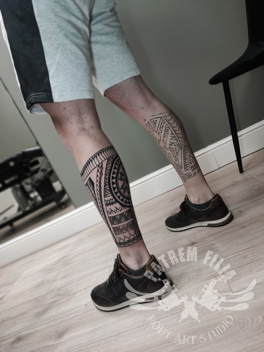 Maori stijl onderbeen Tattoeages 3