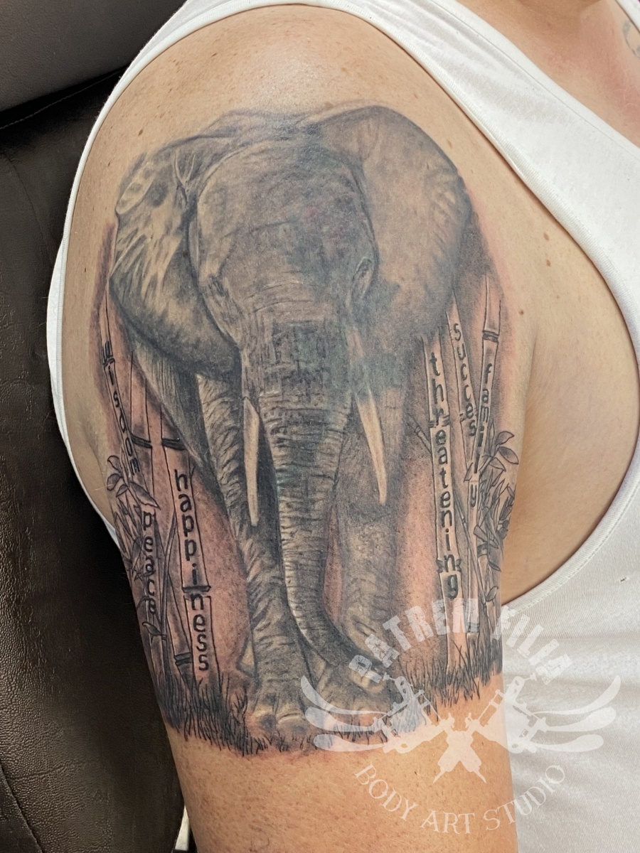 realistische olifant Tattoeages