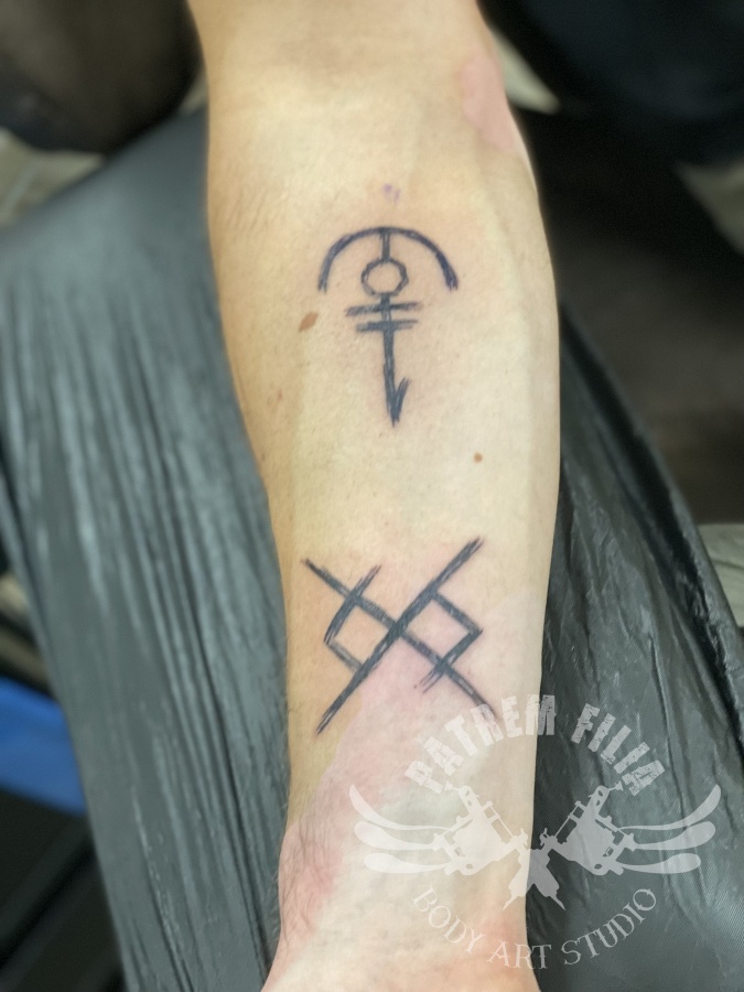 Viking Rune symbols Tattoeages