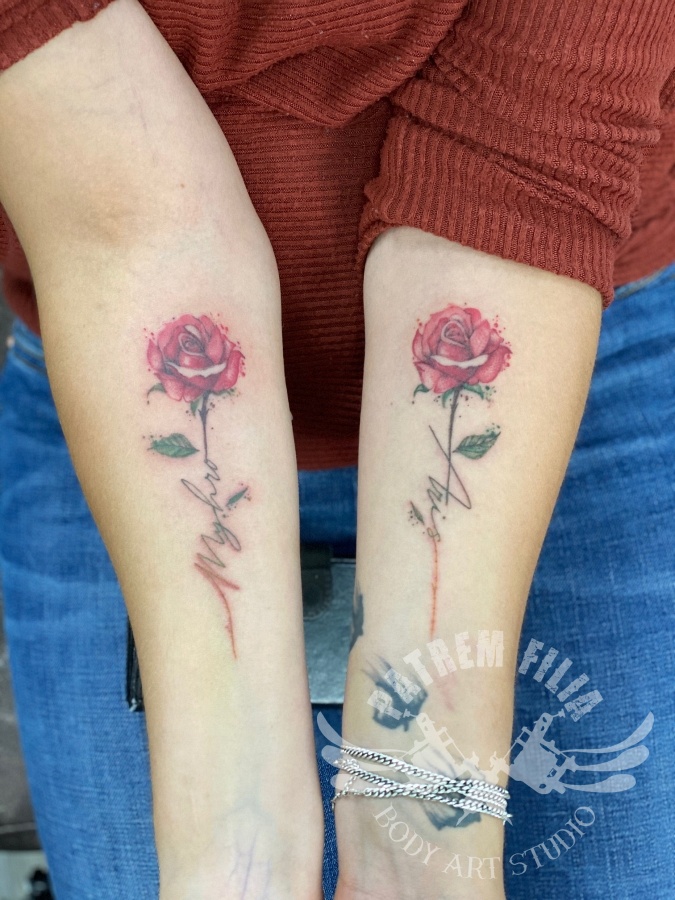 Watercolor rozen, koppeltattoo Tattoeages