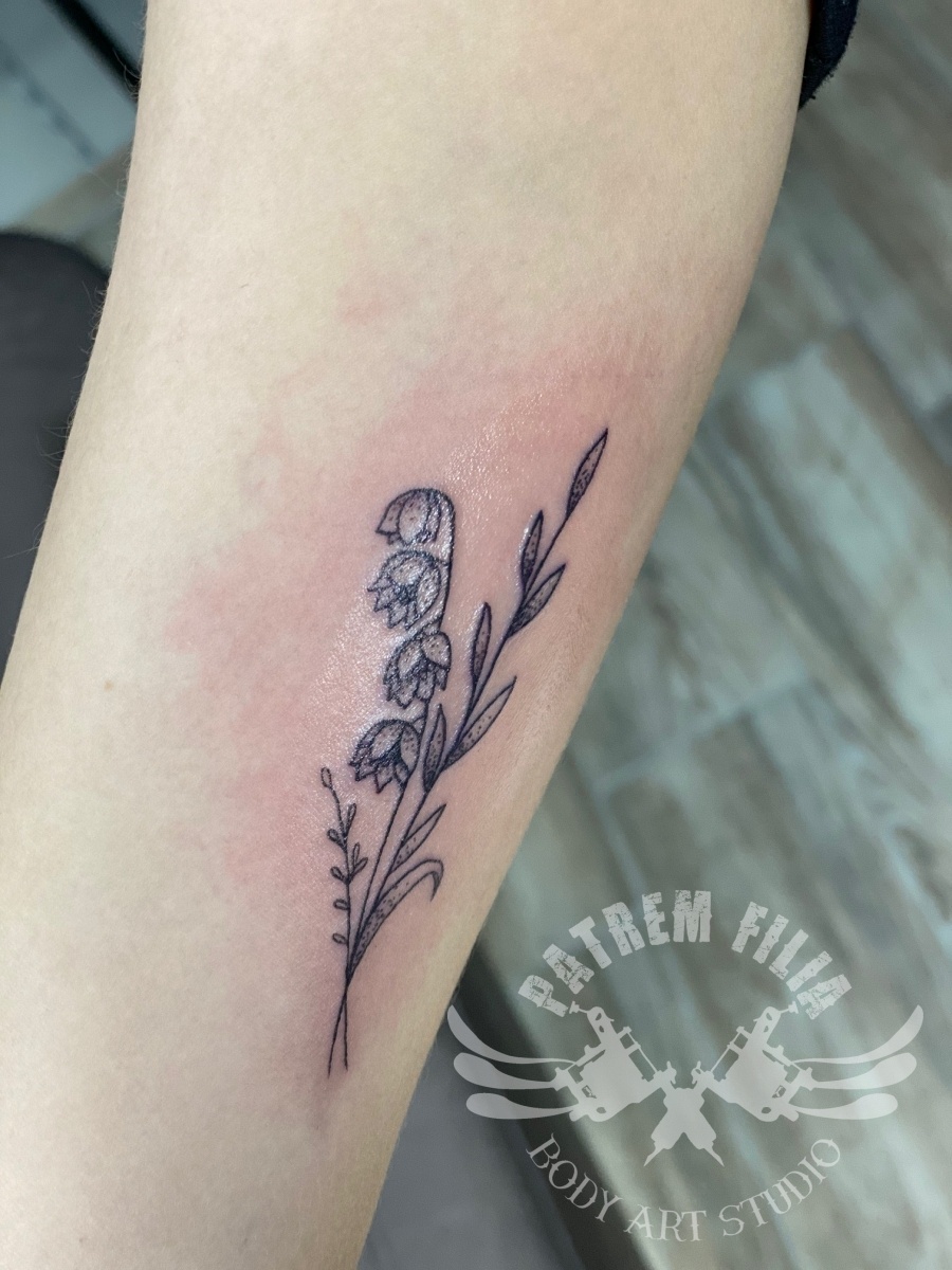 Wilde bloemen Tattoeages