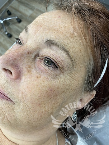 eyeliner onder en boven met mini-wing