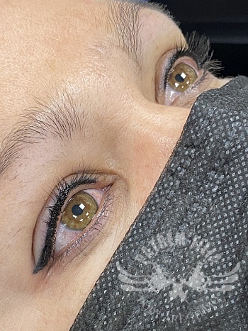 Winged eyeliner