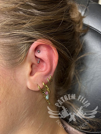 Rook piercing