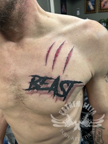 Beast met krassen