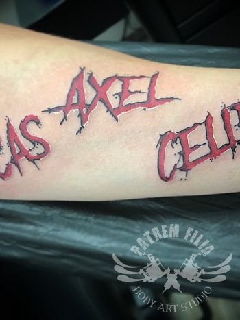 creepy namen tattoo