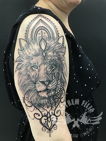 Leeuw met Mandala