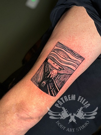 Lijnwerk tattoo van 
