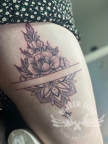 Mandala met lelie