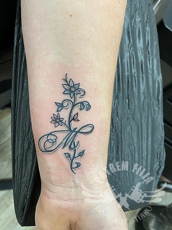 op frissen bestaande tattoo