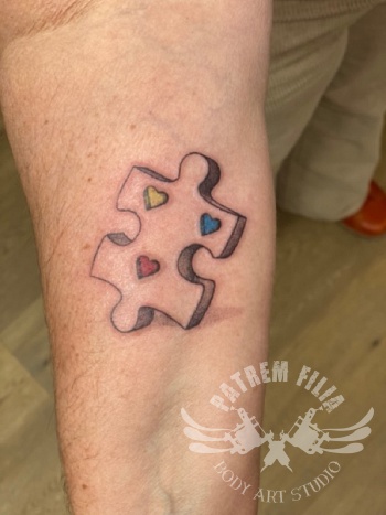 puzzelstukje met hartjes