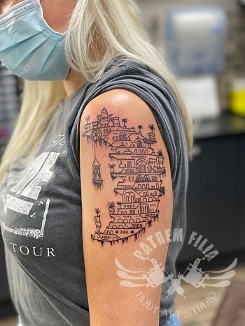 Tattoo van een Sergey Tyukanov schilderij