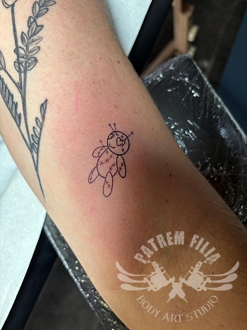Voodoo poppetje - koppel tattoo